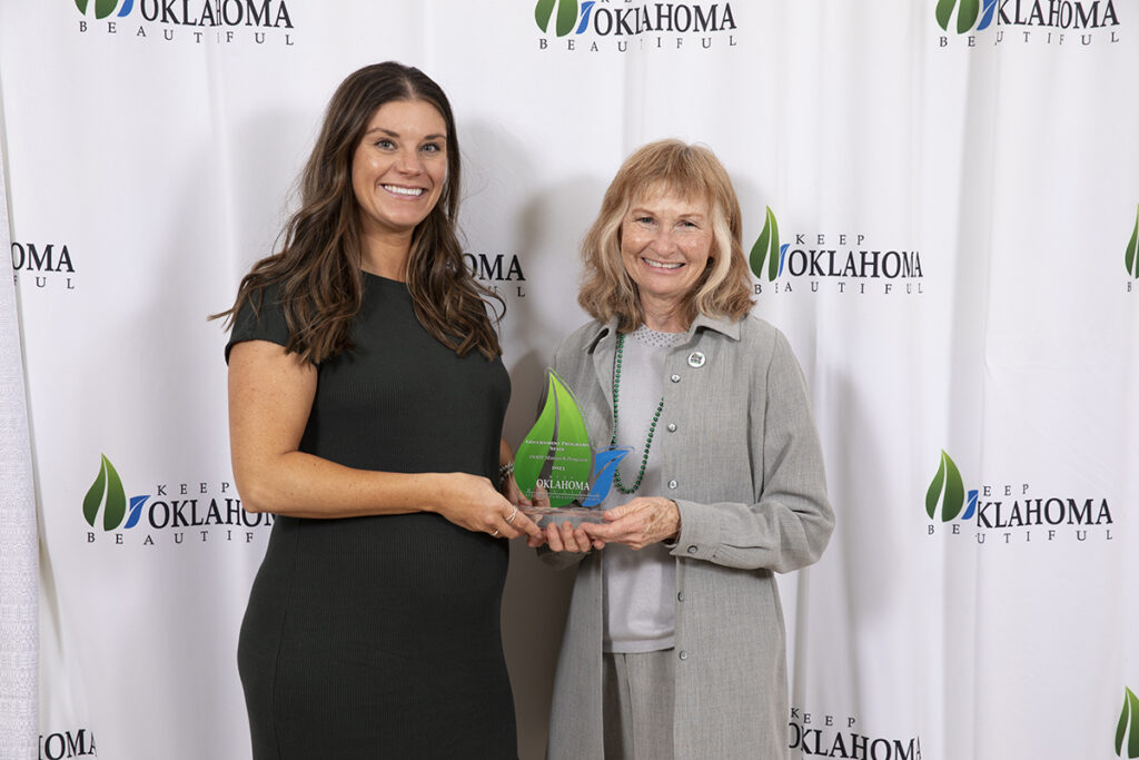 Vonceil Harmon, Researcher/Specialist
& Monarch Program Lead
for ODOT Natural Resources Program (right) accepts award on behalf of ODOT at the 2023 KOB Environmental Excellence Awards ceremony.